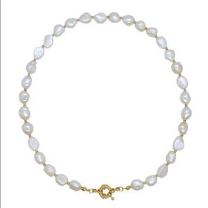 Gold and freshwater Pearl Necklace